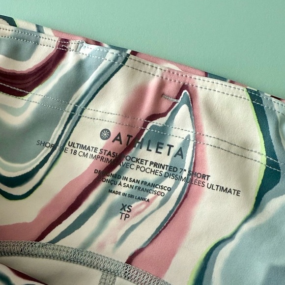 Athleta Ultimate Stash Shorts - XS (7” inseam) - Picture 5 of 9
